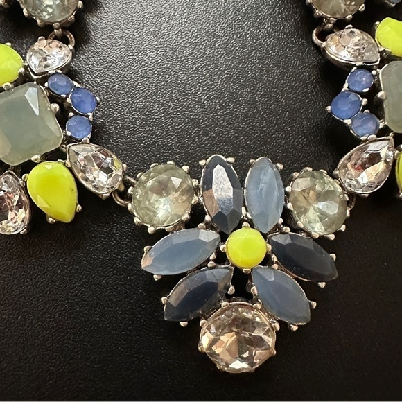 Stella & Dot Silvertone Multicolored Crystal Cluster Bib Necklace - Picture 2 of 12